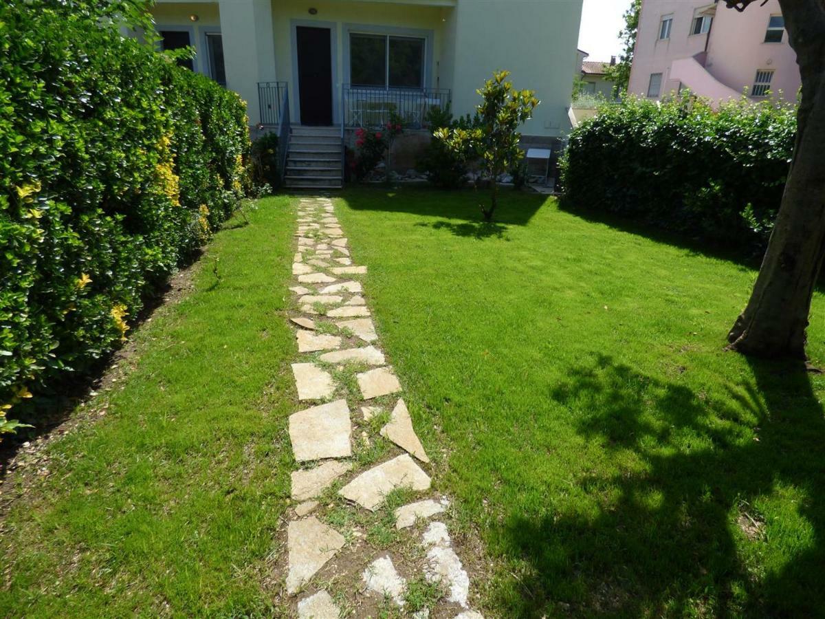 Complesso Primavera Tirrenia Exterior foto